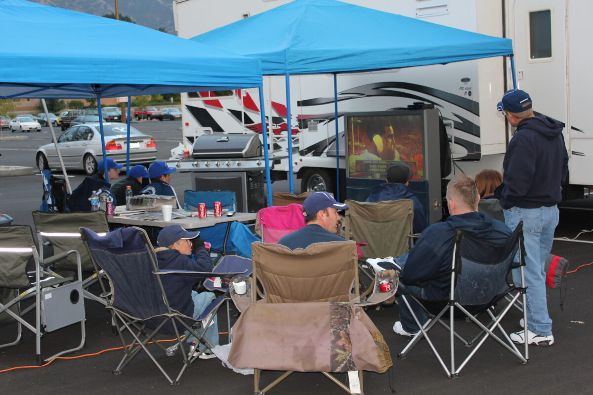 Some fans are bringing BYU tailgating to a whole new level News